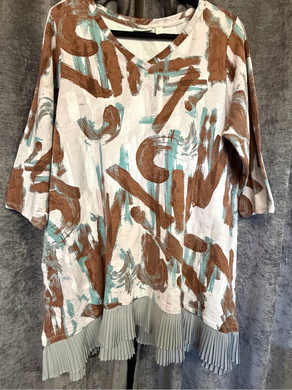 Abstract Brushstroke V-Neck Tunic Top with Pleated Hem - Brown & Teal